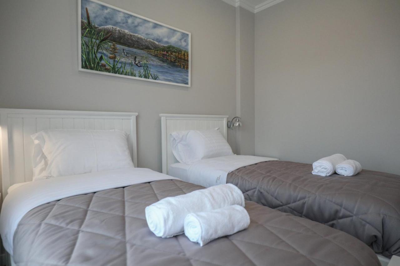 Hotel Peroni Korce Esterno foto